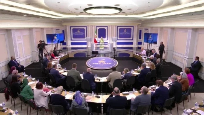 Dignitarë Ndërkombëtarë Mblidhen për një Politikë të Re për Iranin, Mbështesin NCRI-në si Alternativë Demokratike