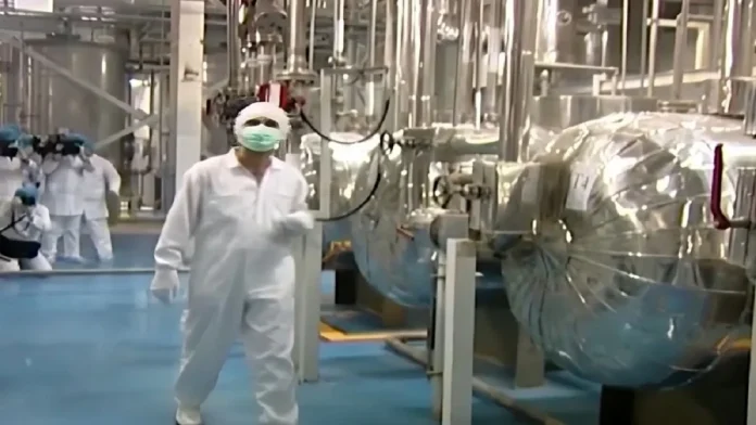 Mburrja dhe shantazhi i Teheranit nuk mund ta fshehin një regjim në krizë