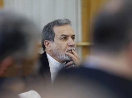 Deputetët e Regjimit Iranian Kërcënojnë Araghchin për Politikën Bërthamore