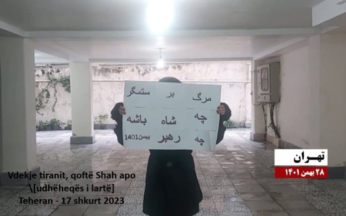 vdekje-tiranit-manifest-historik-lufta-irani-per-liri Slogani “Vdekje tiranit, qoftë Shah apo udhëheqës” është një manifest historik i rezistencës iraniane