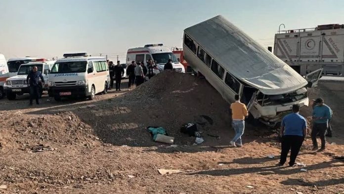 dimri-krizash-iran-regjim-përmbytje-inflacion-rezistence Dimri 2025 në Iran sjell përmbytje katastrofike, inflacion galopant dhe përçarje të brendshme në regjimin teokratik. Njësitë e Rezistencës intensifikojnë aktivitetet për liri