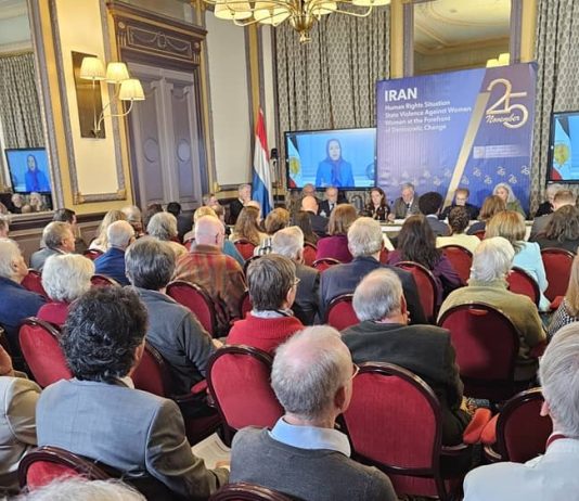 Një konferencë historike në Hagë theksoi rolin udhëheqës të grave iraniane në luftën për ndryshim demokratik dhe zbuloi krimet e regjimit iranian.