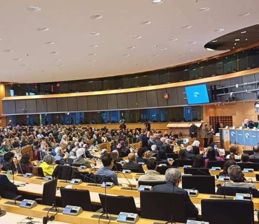 Ligjvënësit evropianë dhe personalitete ndërkombëtare: Regjimi iranian po shembet – zgjidhja e vetme është njohja e Këshillit Kombëtar të Rezistencës dhe Planit me 10 pika të Maryam Rajavit