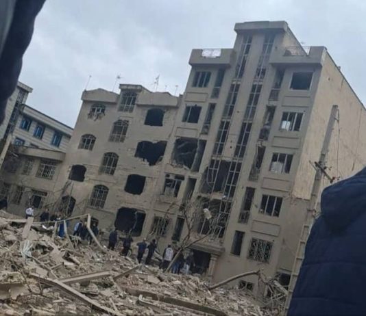 Asnjë pajtim diplomatik as sulme ushtarake nuk do ta lirë Iranin nga regjimi klerikal. Vetëm populli iranian dhe rezistenca e organizuar demokratike mund të sjellin ndryshim të vërtetë. Analizë mbi dështimin e appeasement-it dhe iluzionin e luftës.