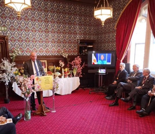 Deputetë Britanikë dhe Aktivistë Kërkojnë Njohjen e Qeverisë së Përkohshme të NCRI-së Më 26 mars 2026, deputetë britanikë dhe aktivistë në Parlamentin e Mbretërisë së Bashkuar kërkuan njohjen e qeverisë së përkohshme të Këshillit Kombëtar të Rezistencës së Iranit (NCRI), shpalljen e IRGC-së si organizatë terroriste dhe mbështetjen e Planit me Dhjetë Pika të Maryam Rajavi për një Republikë laike, demokratike dhe jo-bërthamore në Iran.