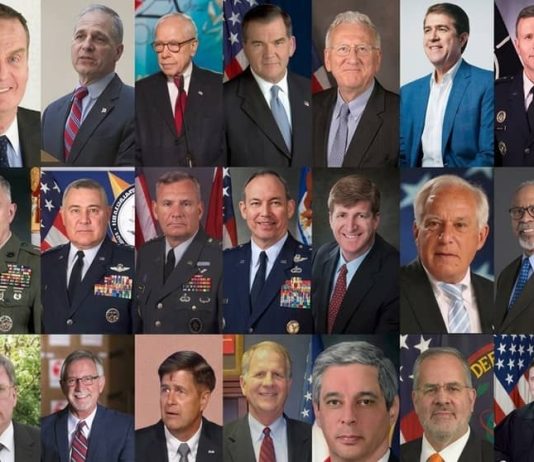 Zyrtarë të Shquar Amerikanë Mbështesin Vizualin e një Irani të Lirë, Miratojnë Hartën Rrugore Demokratike të NCRI-së Zyrtarë të shquar amerikanë, ish-zyrtarë, ushtarakë dhe politikëbërës kanë lëshuar një deklaratë të përbashkët duke mbështetur luftën e popullit iranian për liri dhe duke miratuar Planin me Dhjetë Pika të Maryam Rajavi për një Republikë laike, demokratike dhe jo-bërthamore në Iran.