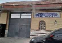 Burgosuri politik Abbas Yavari, 31 vjeç, vdiq nën tortura në një qendër paraburgimi në Shiraz pas arrestimit gjatë kryengritjes së janarit 2026. Thirrje për t’ia referuar krimet e regjimit iranian Këshillit të Sigurimit të OKB-së.