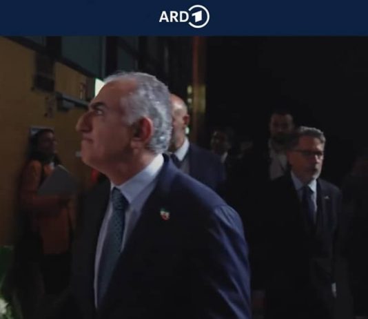Hetimi i ARD Zbulon Fushatën e Dhunshme të Mbështetësve të Djalit të Shahut të Rrëzuar të Iranit Një hetim i ARD-së zbulon kërcënime, dhunë fizike dhe ngacmime të organizuara nga mbështetësit e Reza Pahlavit kundër gazetarëve, aktivistëve dhe kundërshtarëve politikë.