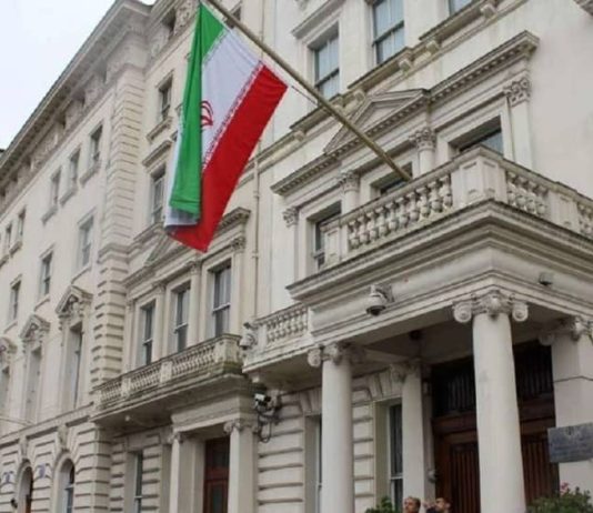Ambasadat e Regjimit Iranian dhe Rrjeti Global i Shmangies së Sanksioneve Një analizë mbi rolin e ambasadave të regjimit iranian në shmangien e sanksioneve, spiunazh, prokurimin e teknologjive të ndaluara dhe mbështetjen e operacioneve të fshehta të Teheranit në Perëndim.
