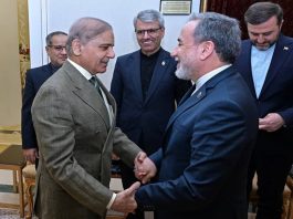 Marrëveshja mes regjimit iranian dhe Shteteve të Bashkuara nxjerr në pah një përçarje të re brenda establishmentit në pushtet Përplasjet brenda regjimit iranian mbi negociatat me SHBA-në dalin sërish në pah. Mahmoud Nabaviani kundërshton pretendimet për arritje dhe paralajmëron për kufizime të reja.
