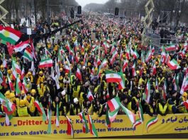 Tubimi i Iranit të Lirë në Paris 2026: Tubim Global për Ndryshimin Demokratik në Iran Tubimi i Iranit të Lirë në Paris 2026 më 20 qershor – Tubim i madh ndërkombëtar për demokracinë, të drejtat e njeriut dhe ndalimin e ekzekutimeve në Iran. Mbështetje e fortë nga parlamentarë britanikë dhe Rezistenca Iraniane me planin 10-pikësh të Maryam Rajavi.