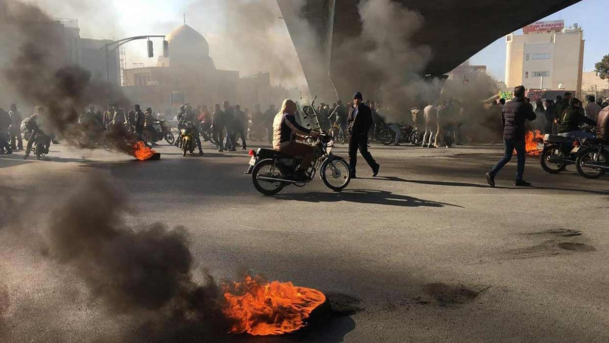 Rritja e çmimit të benzinës në nëntor 2019 shkaktoi protesta në shumë qytete të Iranit.