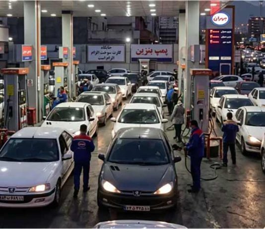 Kriza e benzinës në Iran me radhë automjetesh dhe ndotje të ajrit